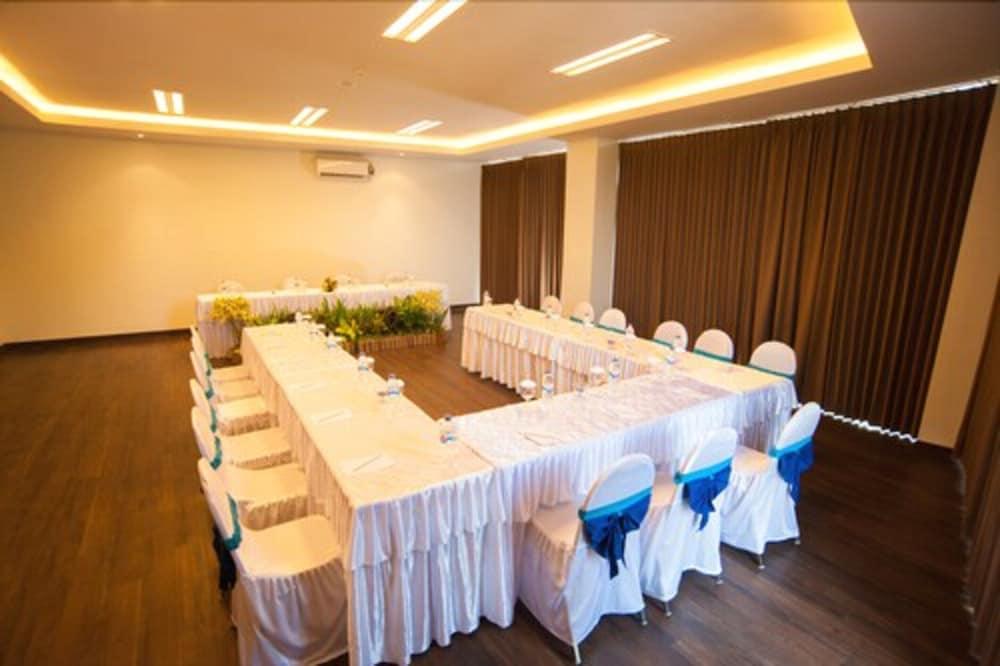 Idoop Hotel By Prasanthi Mataram Dış mekan fotoğraf